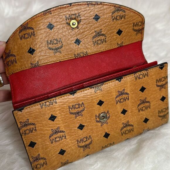 💯Authentic MCM Tifold Vesitos Long Wallet🍀 - Picture 8 of 16